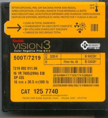 KODAK VISION3 16MM 500 TUNGSTEN COLOR NEGATIVE FILM 100 ft.